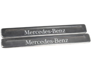 Slenksčių apdailos rinkinys priekinis 2 Komplektas