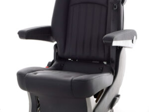 Viena sėdynė gale visose eilėse atnaujinta